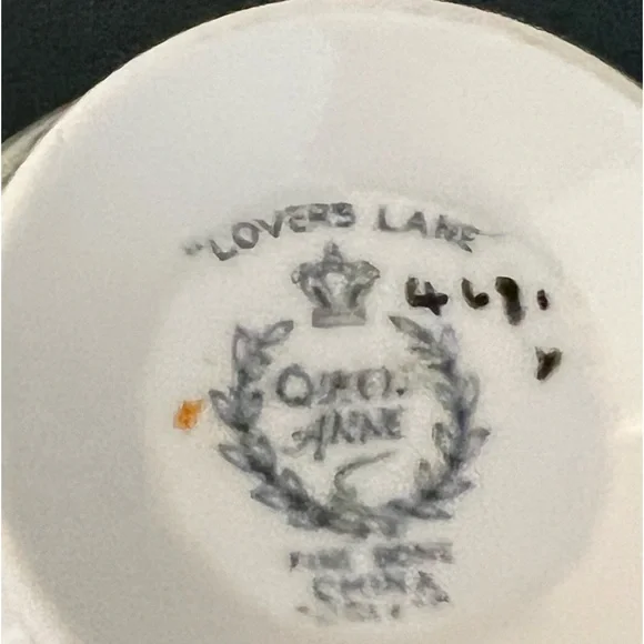 Queen Anne “Lovers Lane” fine bone china made in England - Picture 8 of 8